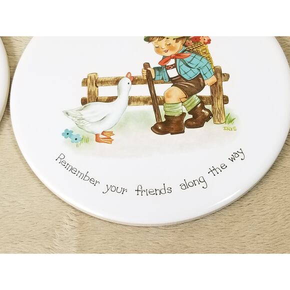 HYALYN USA Trivet Hot Plate 6" Ceramic Round Little Boy & Girl Wall Decor Vtg - Picture 7 of 12